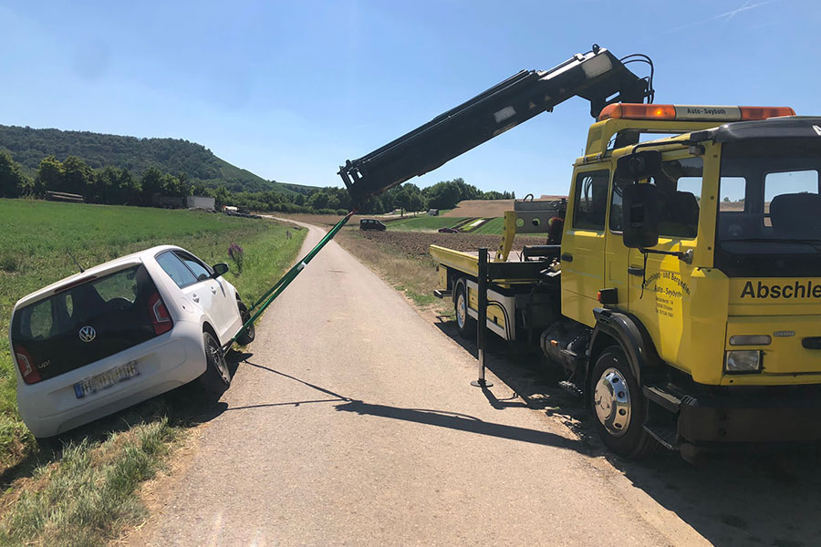 Unfallfahrzeug Auto Seyboth