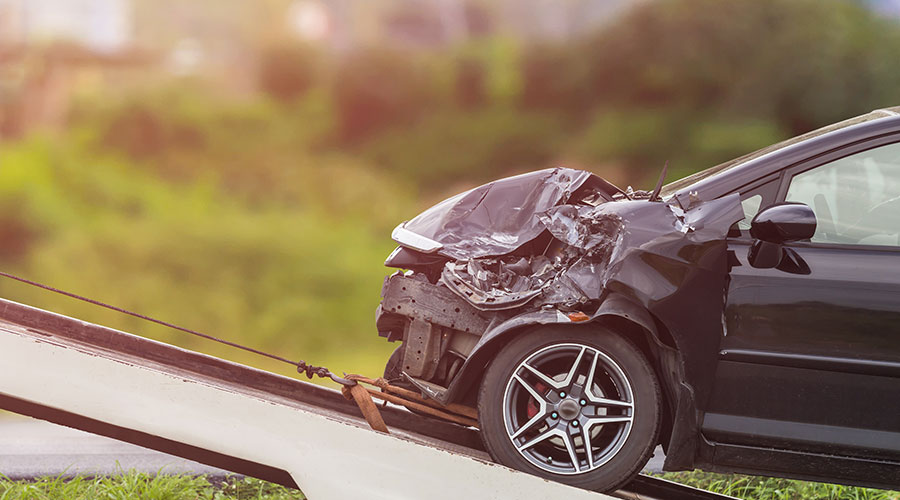 Unfallfahrzeugtransport Auto Seyboth